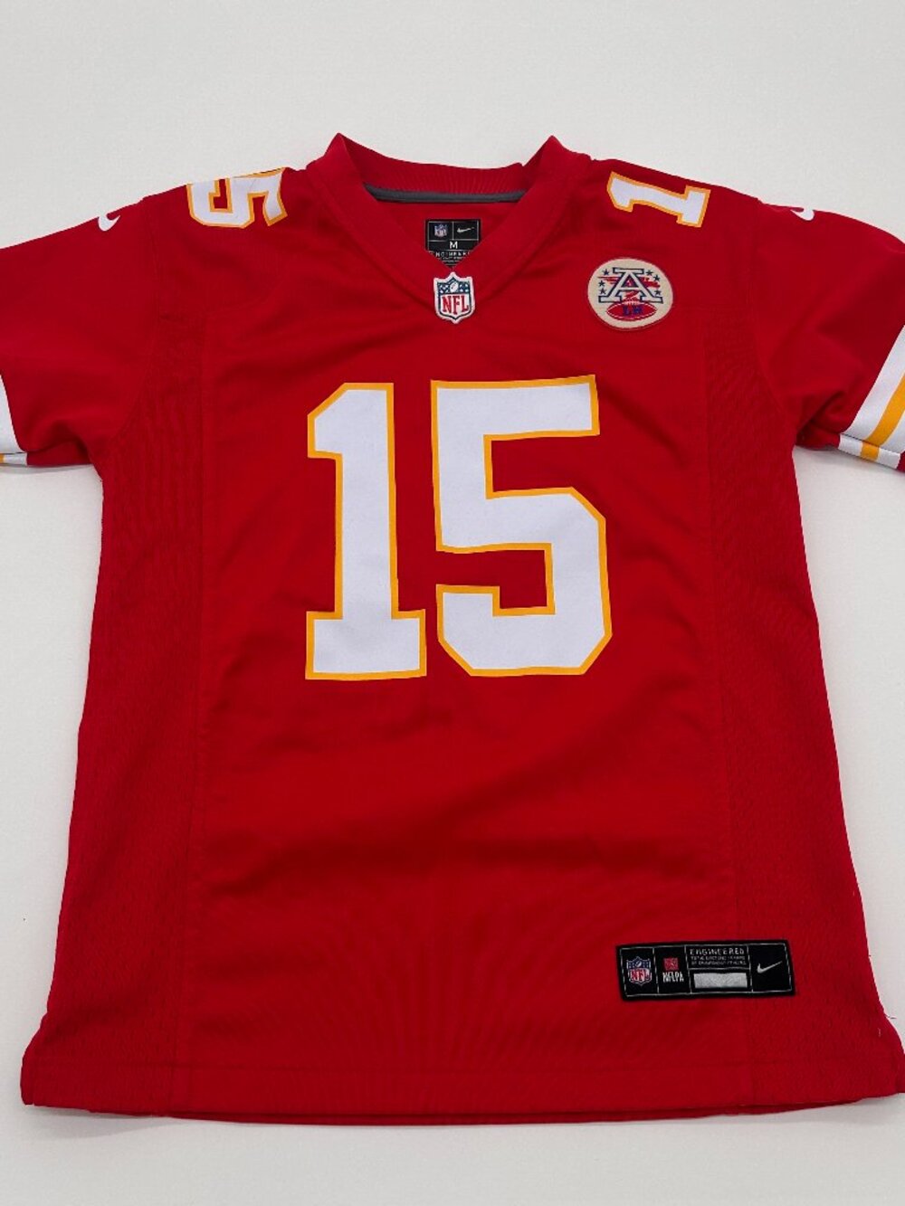 Womens Medium NFL Kansas City Cheifs Patrick Mahomes #15 Jersey Shirt